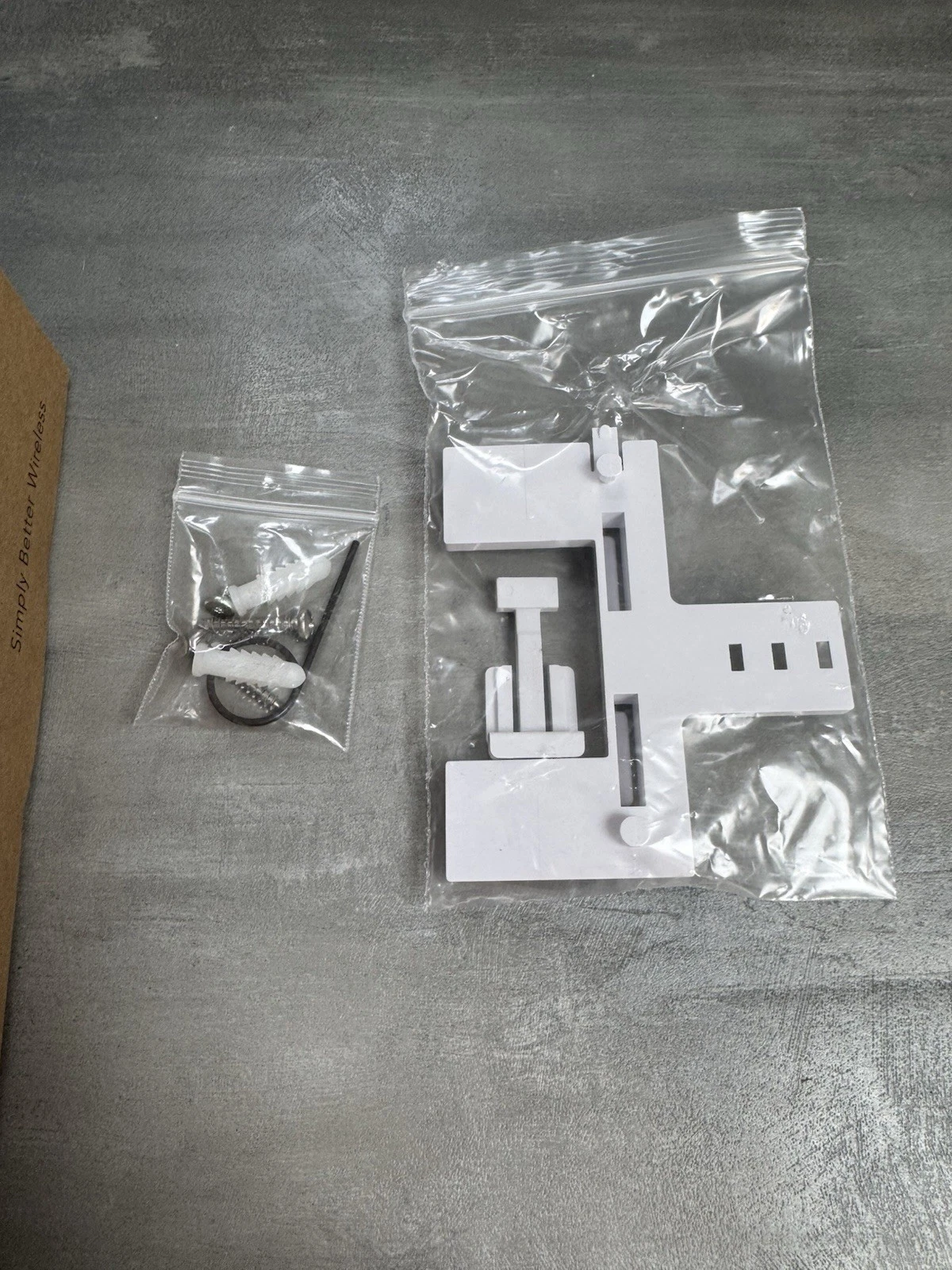 Ruckus R510 Unleashed WiFi Access Point 802.11ac Wave 2 PoE 901-R510-WW00 New 7