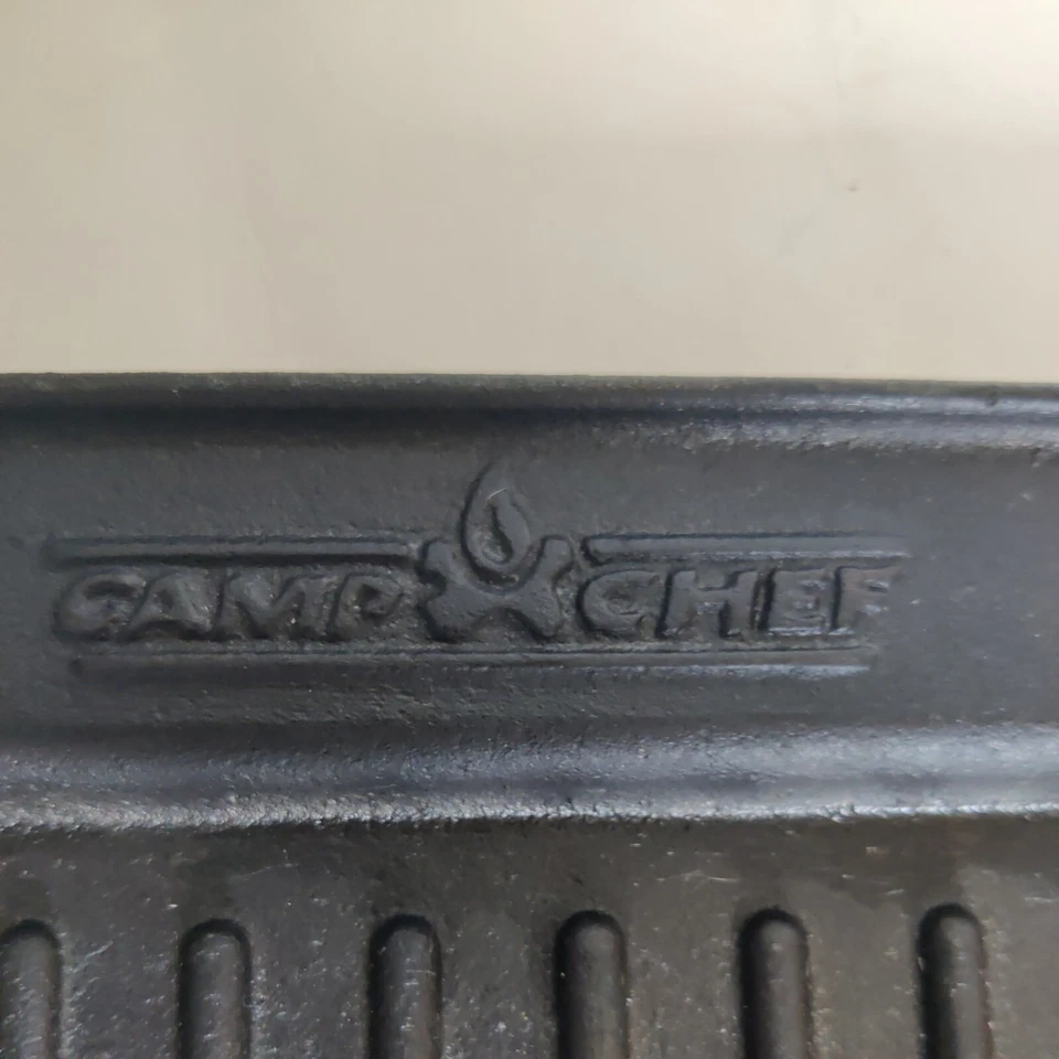 Чугунная двусторонняя варочная панель для гриля и гриля Camp Chef, CGG16B - Изображение 2 из 4