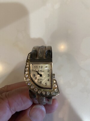 Le Baron Quartz Wrist Watch, Unique Watch, Vintage Women display picture 3