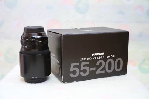Fujinon XF 55-200mm F/3.5-4.8 Lens Excellent Cond. with Caps, Hood, UV Filter