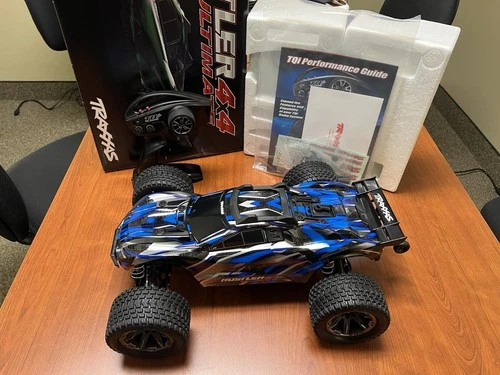 Traxxas Rustler 4X4 Ultimate 1/10 RTR Brushless Stadium Truck [TRA67097-4-BLUE]
