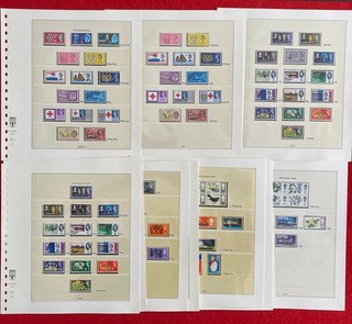 GB. QEII. 1962 67. Unmounted mint Phosphor bands on Lindner album pages. Video.