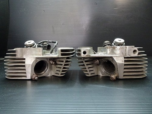 Harley Davidson Sportster Xl883-I Genuine Cylinder Head - Picture 5 of 10