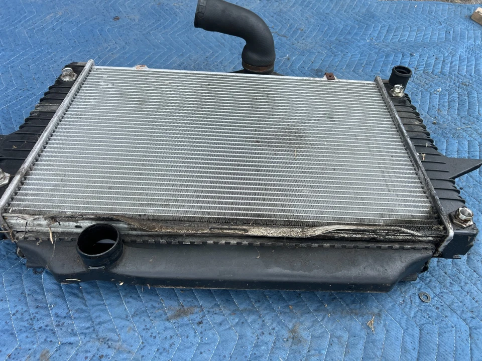 1998-2000 Volvo S70 V70 XC Radiador e Intercooler Stack Turbo 2.3L OEM #3152EM - Imagem 3 de 4