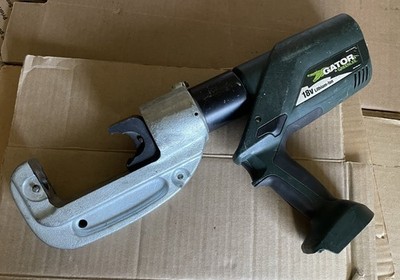 Greenlee Gator EK1550L 15-Ton Hydraulic Cable Crimper 18V Kit Tested