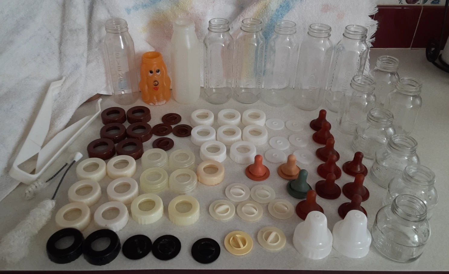 Vint Baby Bottles, Nipples, Screw Rings, Travel Lids(Discs), Bottle Hoods. 79pcs