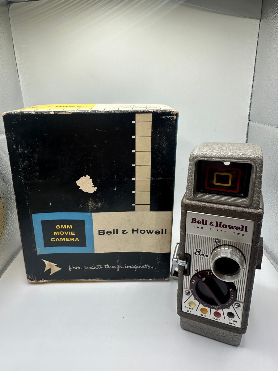 1950s Vintage Bell and Howell Model 252 8mm Movie Camera CASE BOX EXTRAS