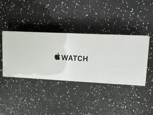 Apple Watch SE 2 44mm Starlight Aluminum - Starlight Sport Band - Photo 3 sur 3