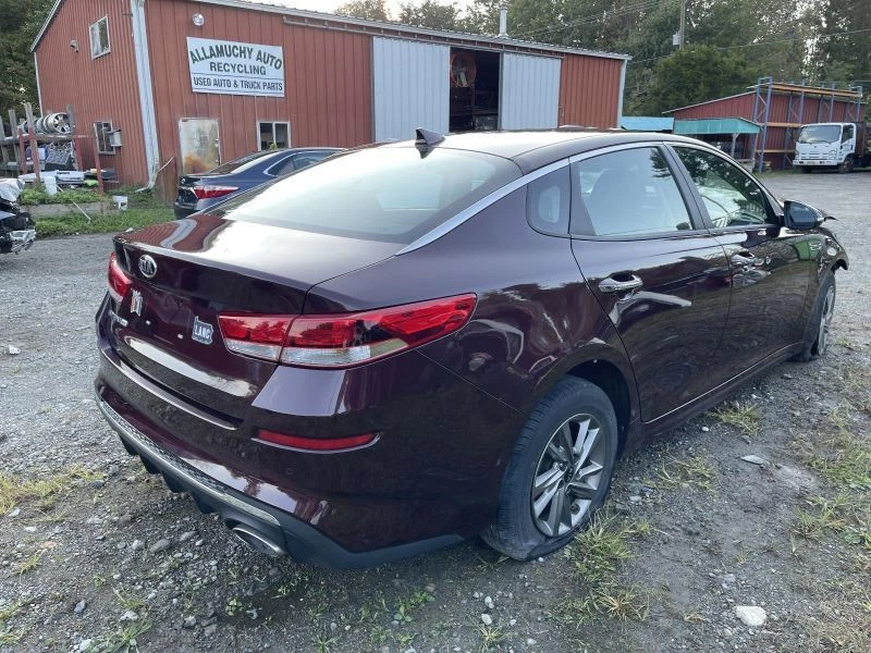 Antena de techo KIA Optima 2016-2020 estilo aleta granate Foto 4 de 4