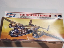 Atlantis B-25 Mitchell Aircraft Model Kit H216