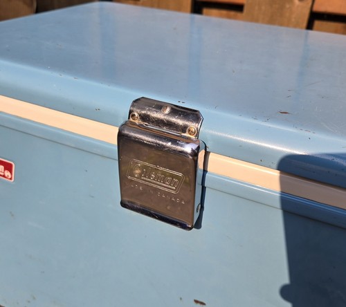 Vintage Coleman Cooler Metal Retro Blue Made in Canada 1960's-1970's - Picture 5 of 12