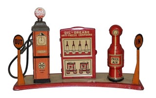 Nice Complete All Original Marx Tin Gas Pump / Free Air Island C 1930