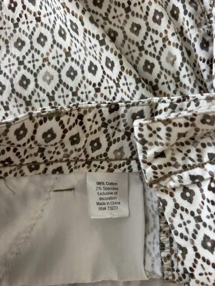 Shorts feminino Sonoma 8 multicolorido cintura baixa algemado bolso chino frente plana - Imagem 4 de 4