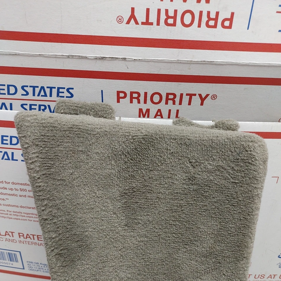 Крышка панели багажника заднего правостороннего пассажира Volvo XC90 2003–2006 годов от оригинального производителя - Изображение 4 из 4