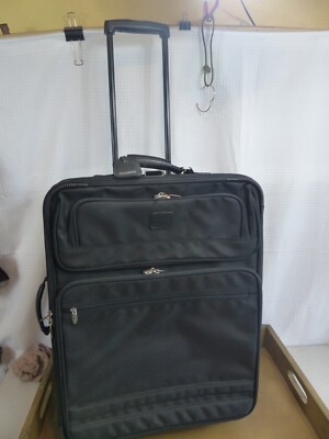 Dakota by Tumi Black 26  Upright Wheeled A Way Packing Case w/ Suiter 26x20x10''