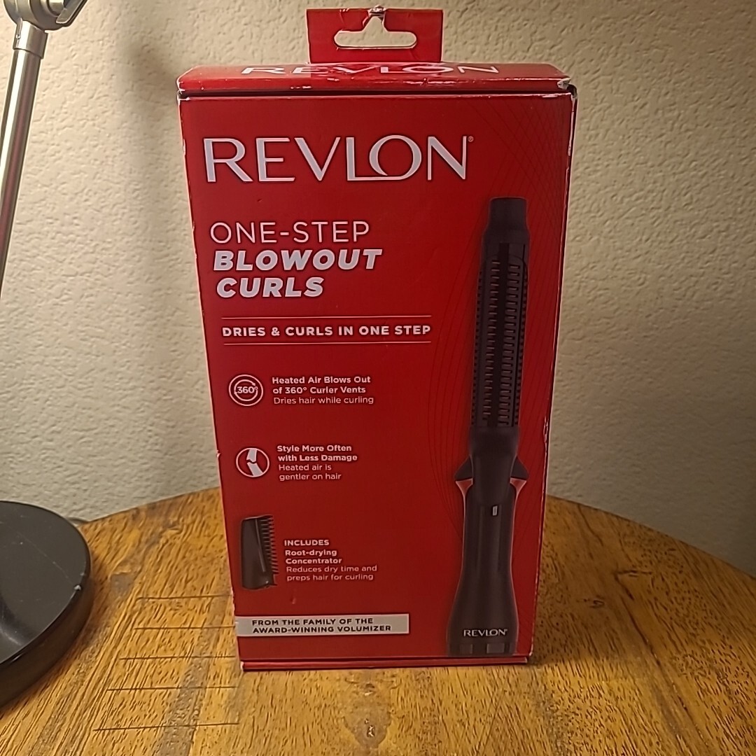 Revlon One-Step Blowout Curls Dries Curls In One Step Hair