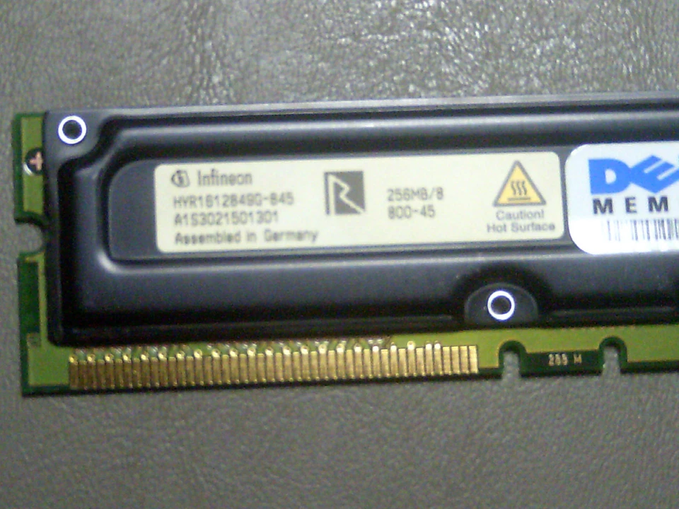 HYR1612849G-845 Infineon Germany 256MB /8 184 pin PC800-45 8d NONECC RDRAM RIMM  - Image 3 of 4