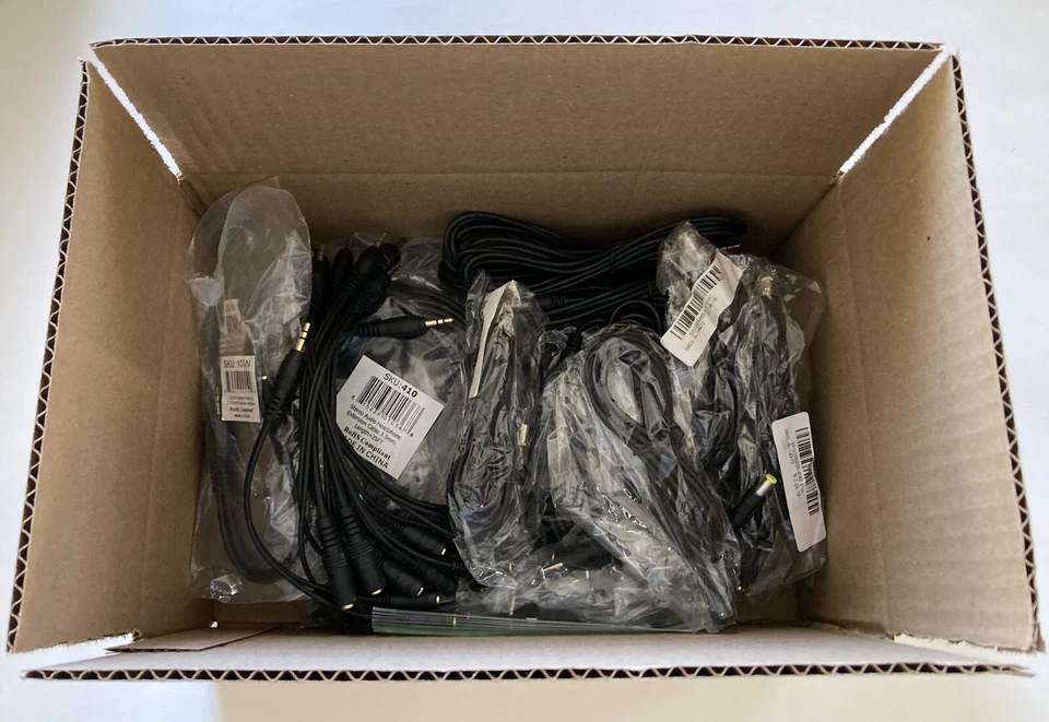 Cables de extensión de 3,5 mm 25 pies etc., ENORME LOTE AL POR MAYOR de 45 piezas en total Foto 2 de 4