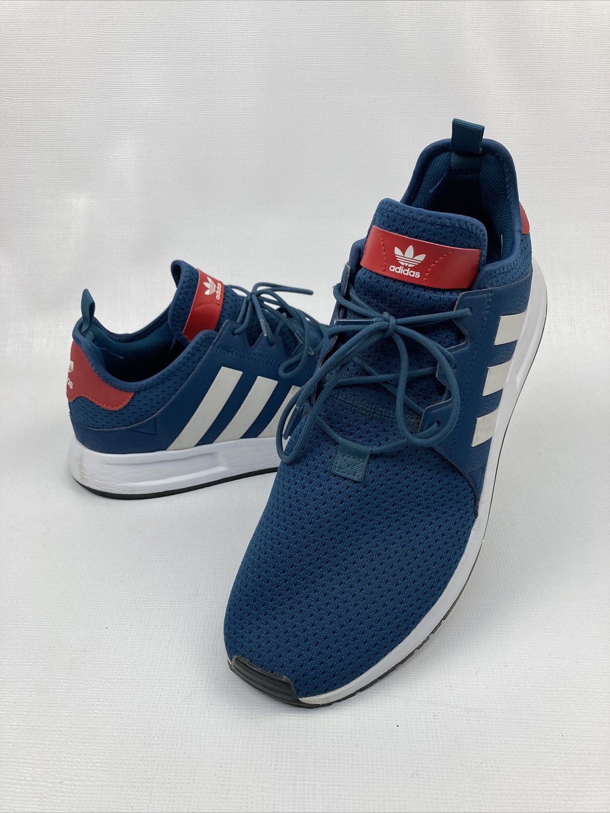 cq2409 adidas