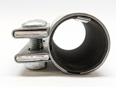 RACCORDO A COMPRESSIONE TUBO POLIETILENE PRESA STAFFA 50 mm x 1/2'' F