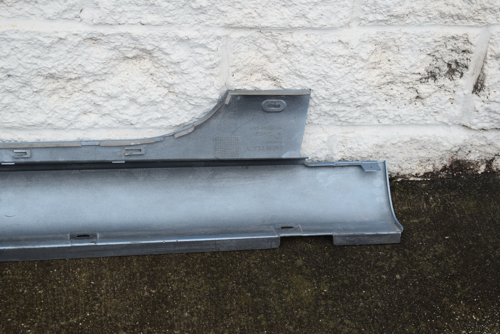2006-2010 BENTLEY GT ROCKER MOLDING LEFT DRIVER OEM
