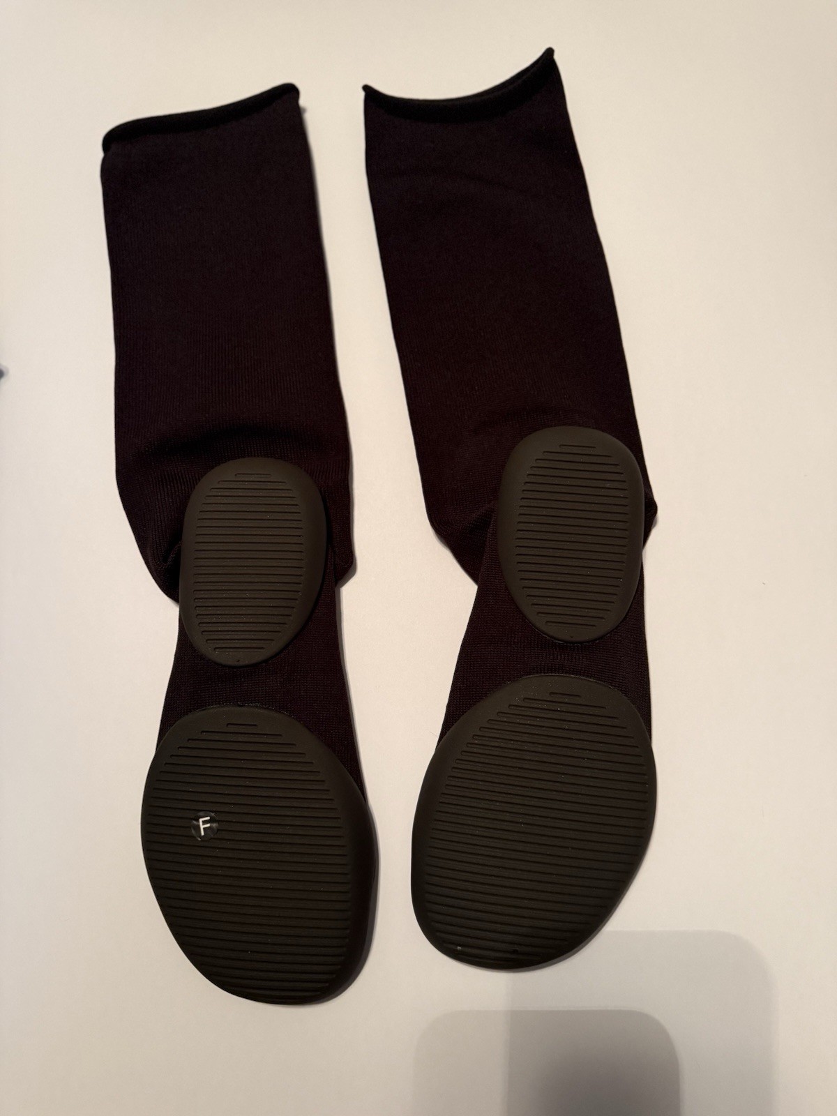 Yeezy Pods Black Non-Slip Knee High Men’s Rubber Sole with Storage Bag thumbnail 2