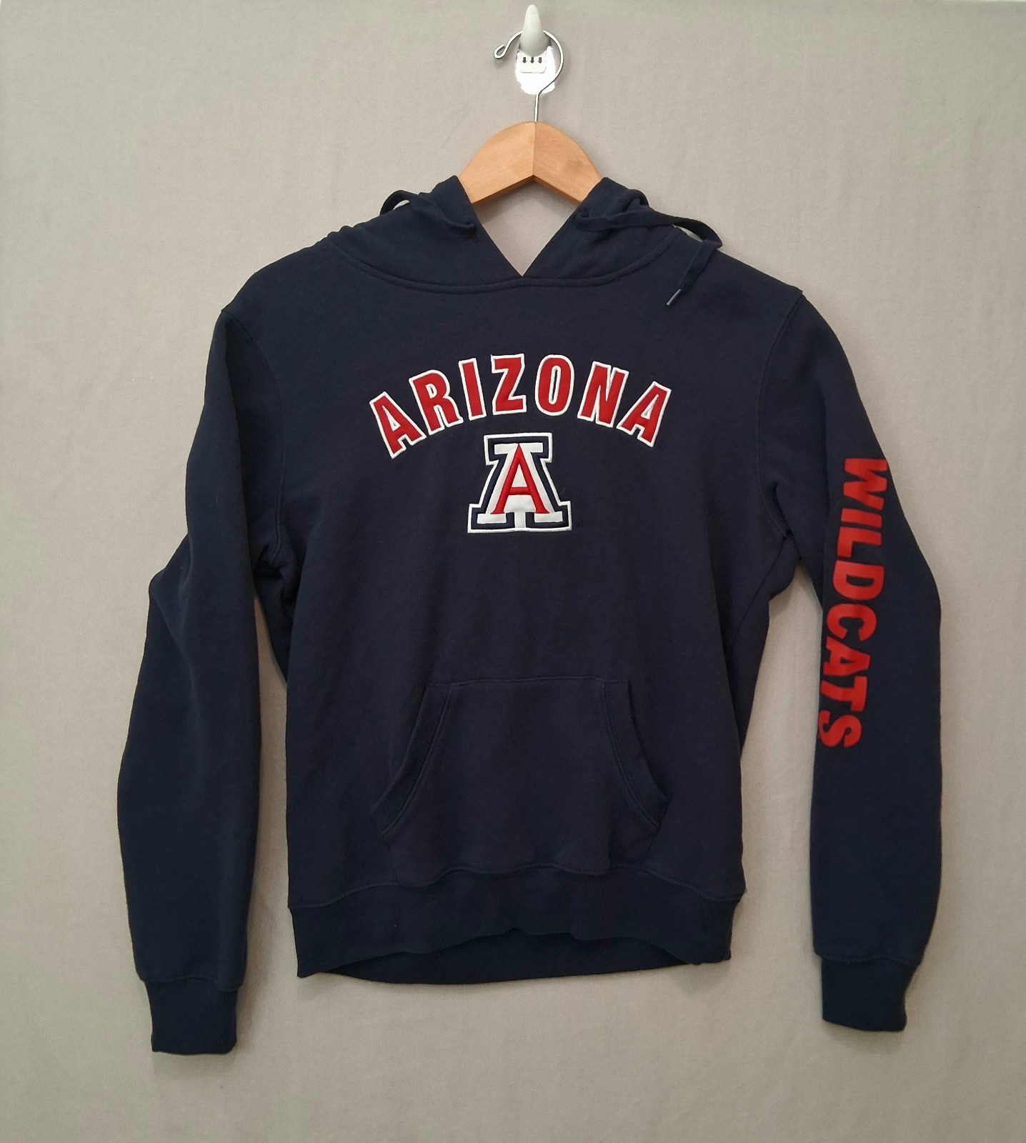 Women's Colosseum University of Arizona Wildcats Embroidered Hoodie: Medium