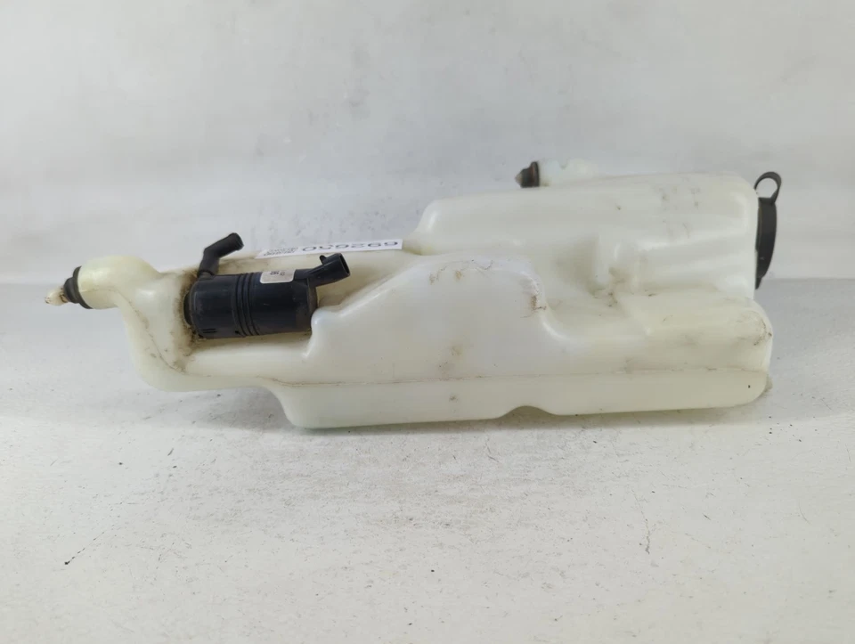 1995-2004 Chevrolet S10 Windshield Washer Fluid Reservoir Bottle Oem LM7Q9 - Image 4 of 4