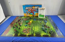 Battleball Game COMPLETE Milton Bradley 2003 Football Miniatures Battle Ball