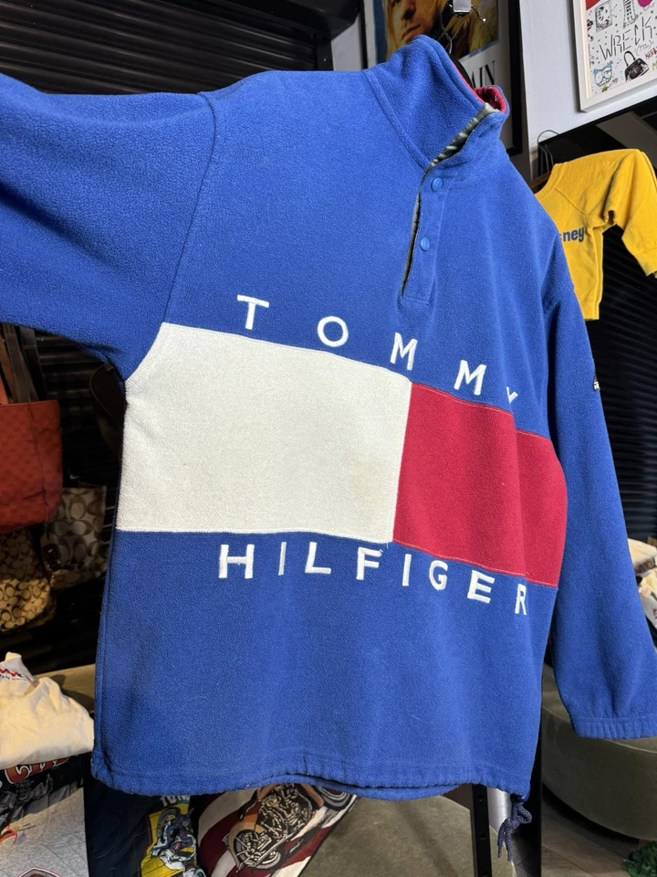 Lã vintage anos 90 Tommy Hilfiger bandeira grande - Pequeno - Imagem 2 de 4