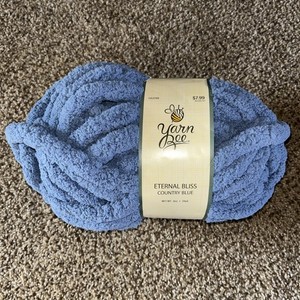 Yarn Bee Eternal Bliss Chunky Yarn 8oz, 28yds Country Blue NEW