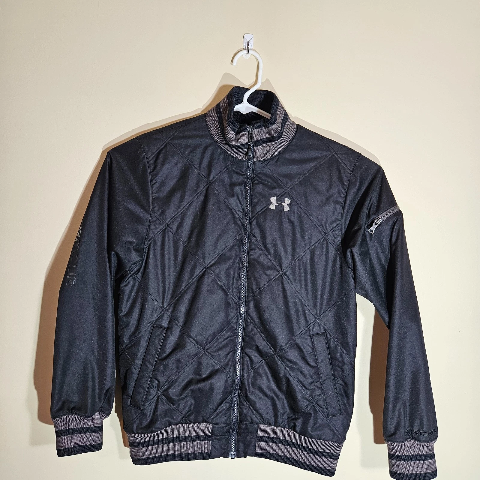 Under Armour Storm Jacket Men's Size Small Black Focus 1232116 Outdoor