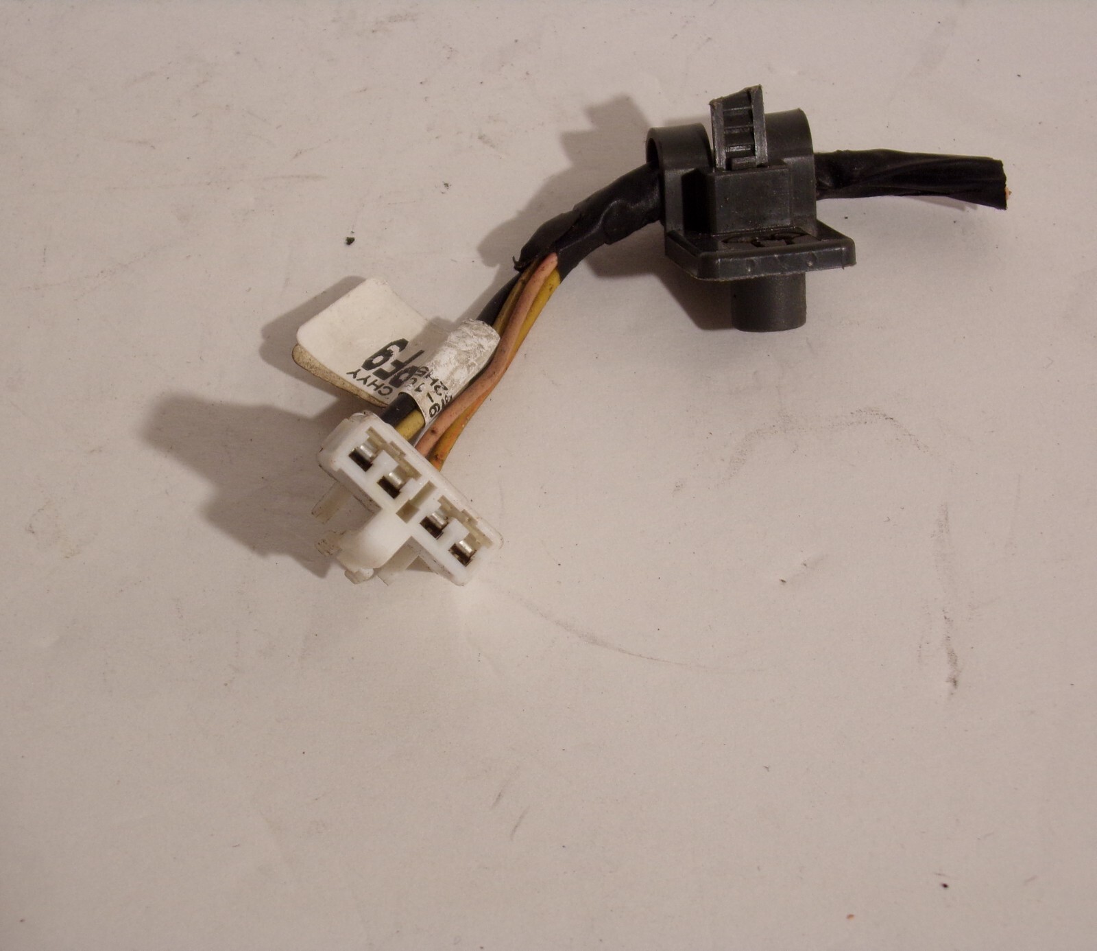 07 0810 HYUNDAI ELANTRA TAIL BRAKE LIGHT BULB WIRING HARNESS PLUG 4