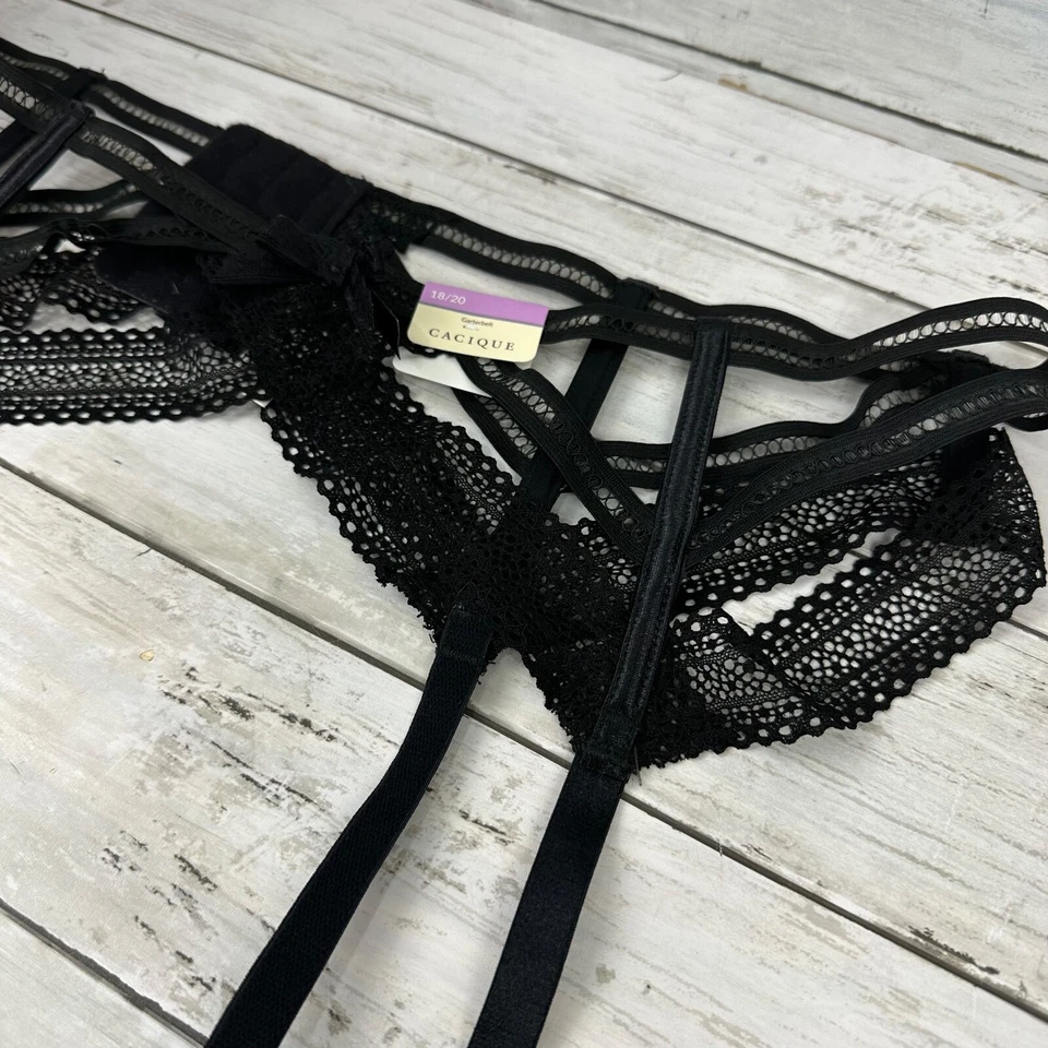 NOVO!!! Lingerie sexy preta com cinto de liga Cacique feminino plus 18/20 renda - Imagem 3 de 4