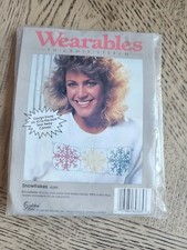 Crossstitch Kit Wearables Snowflakes Holiday Golden Bee Cross-stitch Kit New