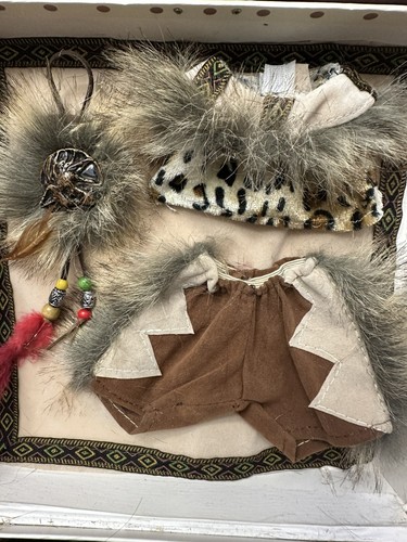 Muñecas de reliquia de recuerdos dorados de colección muñeca nativa americana Kotori con certificado de autenticidad - Imagen 9 de 16