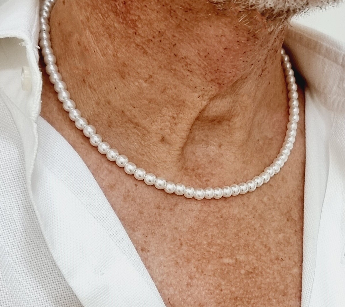 Collana di Perle Bianche con Pendente Croce Uomo e Donna, Gioielli Semplici Regalo per Anniversario e Compleanno, Migliore Amico