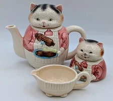 1986 Ron Gordon Cat Kitchen Helpers Figural TEAPOT & Stacking Cream & Sugar SET