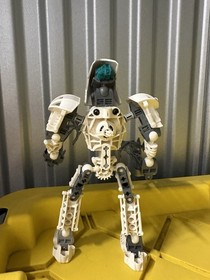 Lego Bionicle Toa Metru Nuju 8606 - No Manual - Near complete