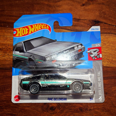Hot Wheels DMC DeLorean HW Rolling Metal 2024 236/250 PKW 1:64 Treasure Hunt(TH)