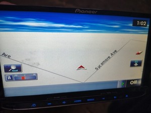 Pioneer AVIC-Z110BT GPS In-Dash Navigation Bluetooth Receiver with DVD