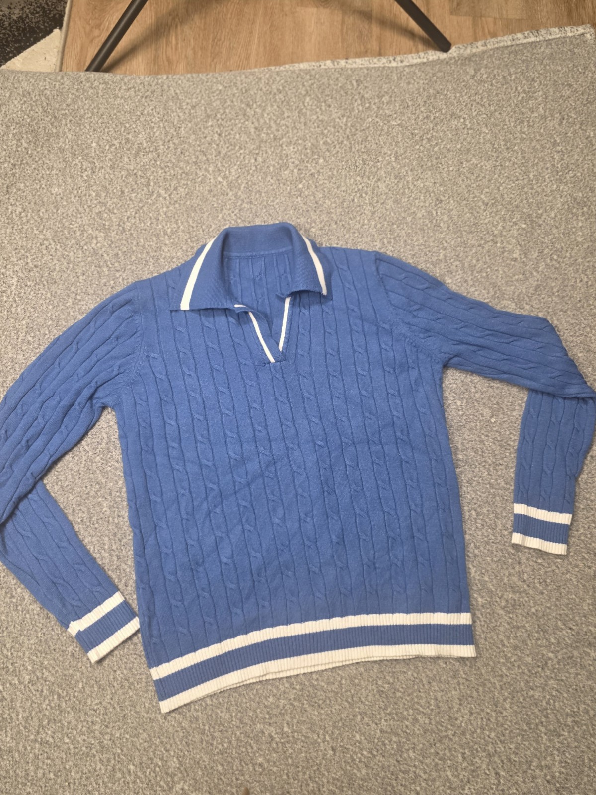 Cable-Knit Collared Pullover Sweater Blue White S… - image 3