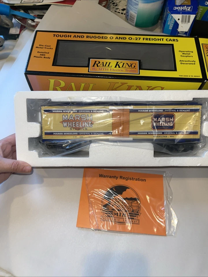 Rail King by MTH Electric Trains Marsh Wheeling Cigars Modern Reefer #30-7854 - Image 4 of 4