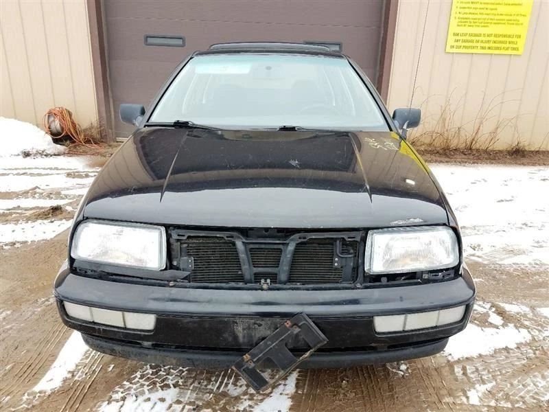 1997 Volkswagen Jetta (1.9L / TDI) Power Steering Reservoir — 第 4/4 张图片