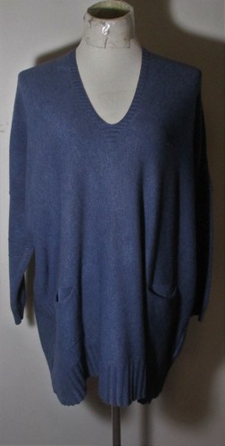 Women's SUZY D London Blue Oversized V 