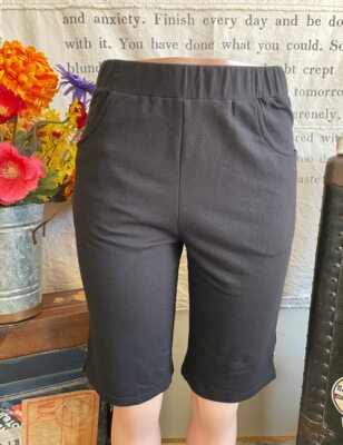 Quacker Factory Black French Terry Pull-On Bermuda Shorts XS New