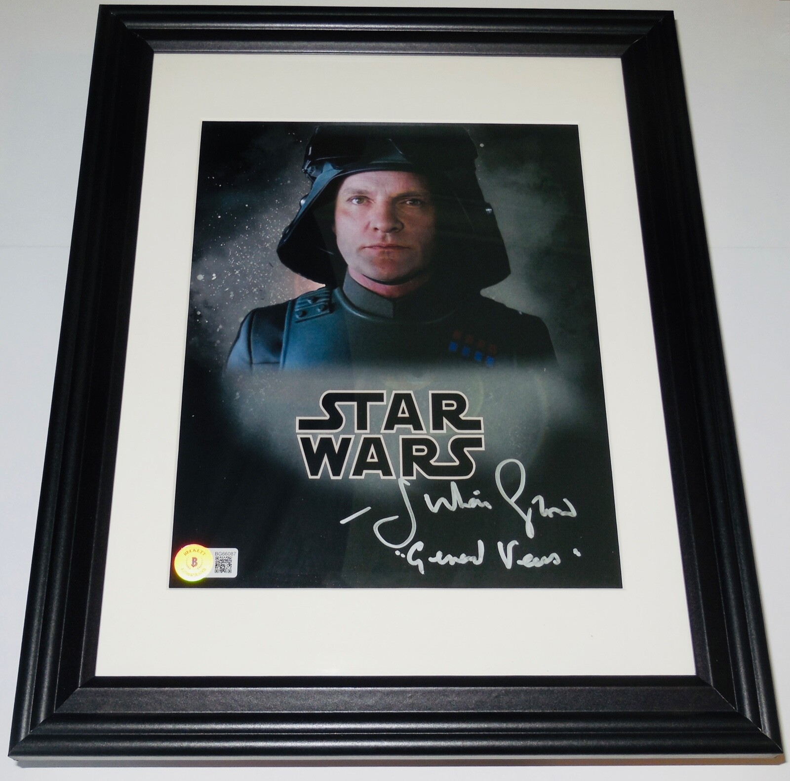 JULIAN GLOVER AUTOGRAPHED 8X10 PHOTO (FRAMED & MATTED) - BECKETT! STAR WARS! 