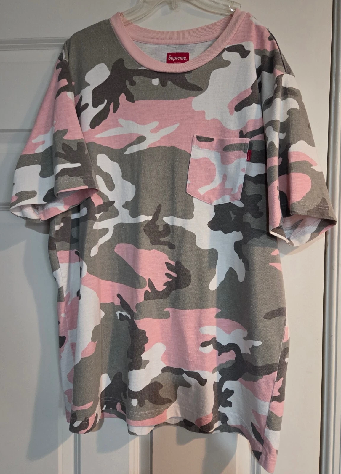 Tee shirt rose camouflage poche Supreme SS18 taille L streetwear