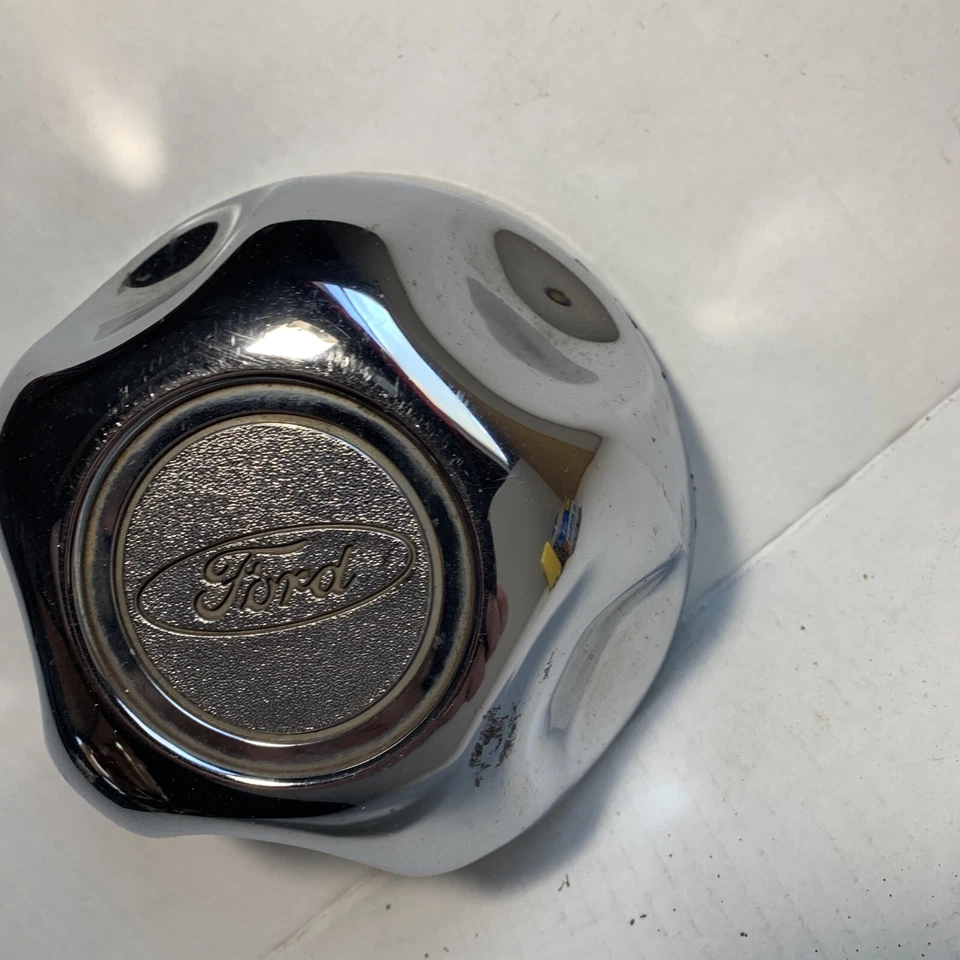 FORD RANGER WHEEL Center CAP F57A A1096 peça de fábrica usada OEM para aro de 10 furos - Imagem 3 de 4