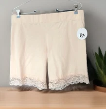 Full Circle Trends Slimming Compression Shorts Sz 1X Flesh Tone Beige Lace Trim